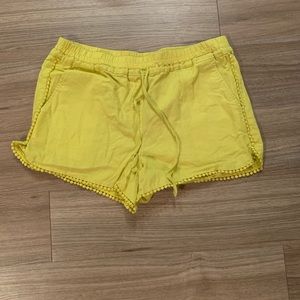 The Loft yellow shorts w/ pockets!